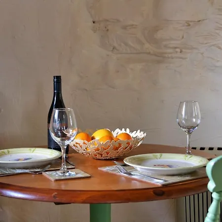 Hotel Finest Retreats - Woodend - The Schoolhouse