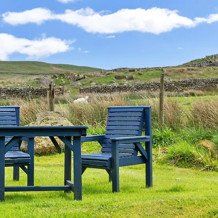 Hotel Finest Retreats - Woodend - The Schoolhouse